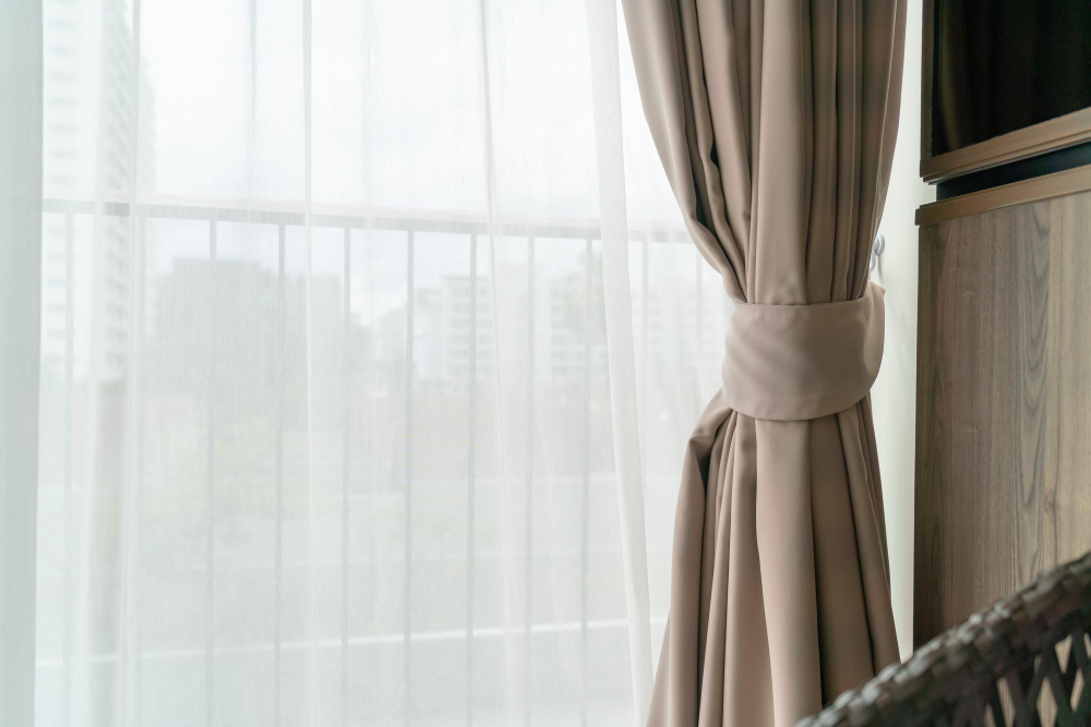 Are Transparent Honeycomb Blinds a Good Idea for Your Home?
